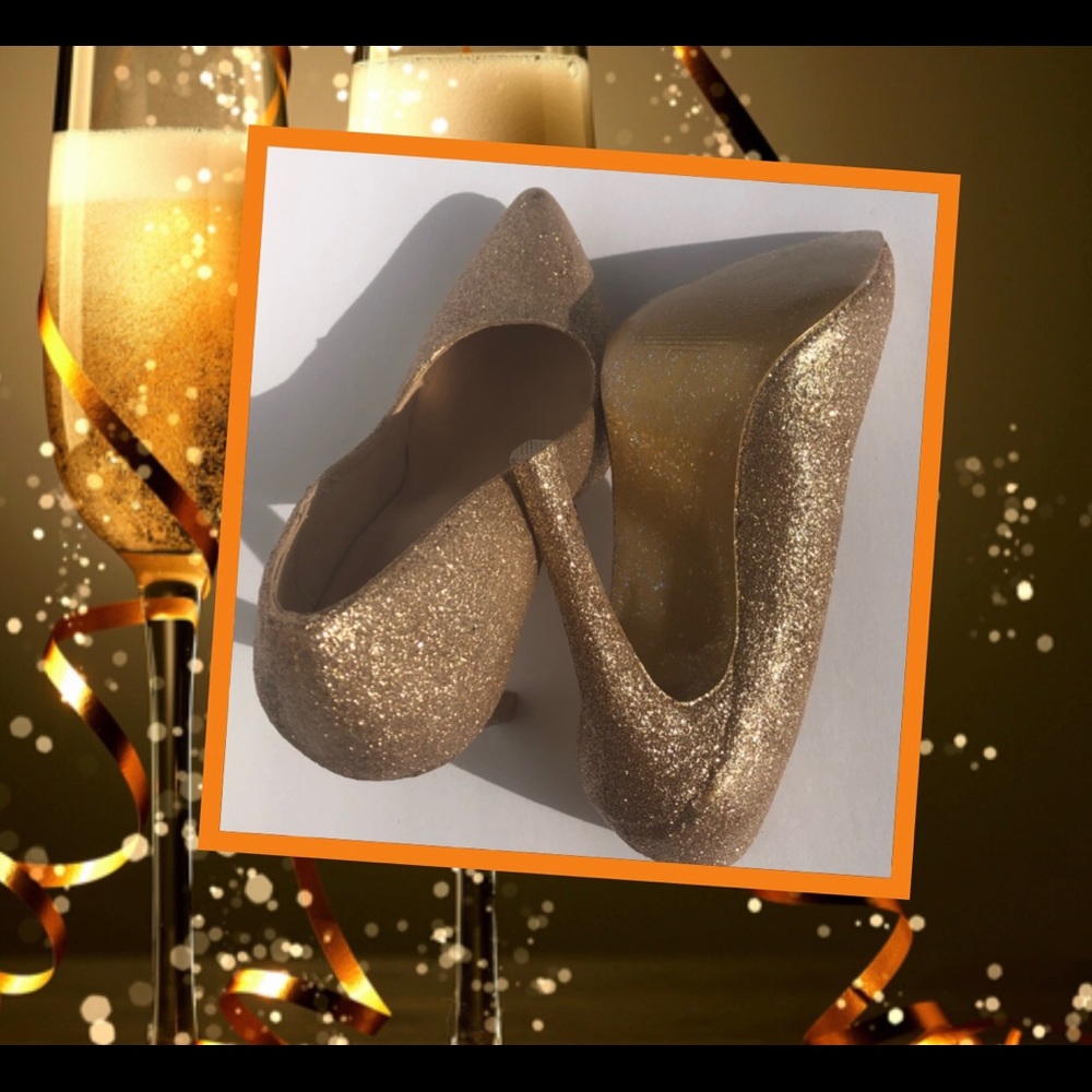 Women Champagne Glittered 5” Pointy Heels US 6.5